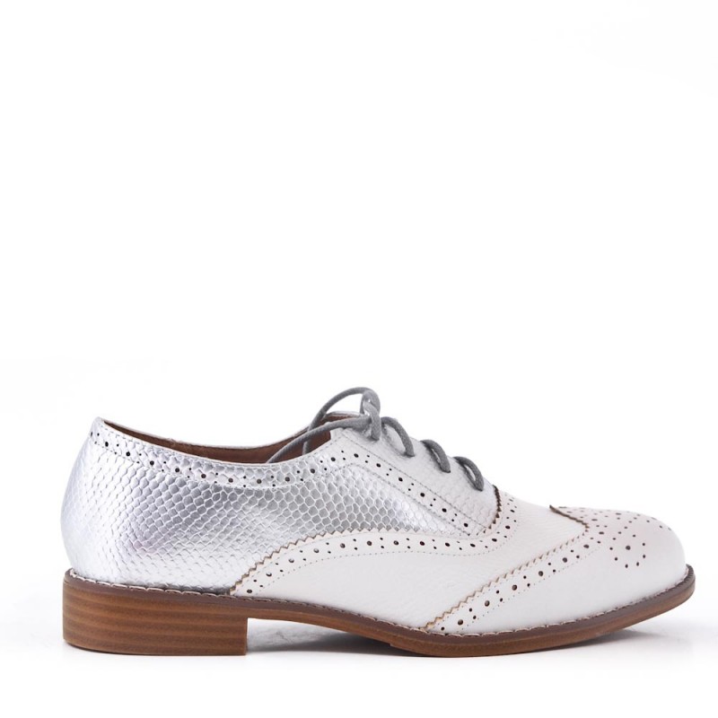 Women's lace-up oxford in material mix