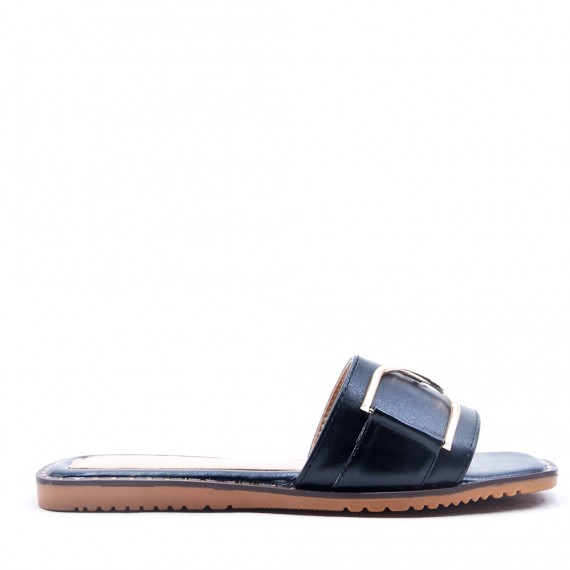 Flat sandals in faux leather for women