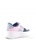 Women's faux leather sneaker