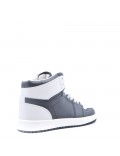 Women's faux leather sneaker