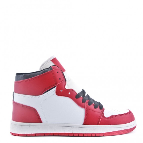 Women's faux leather sneaker