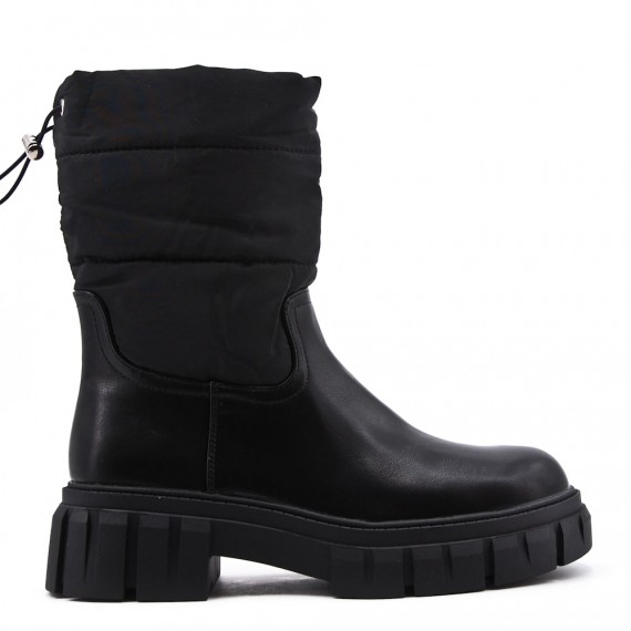 Mixed-material ankle boot