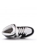 Women's faux leather lace up sneaker