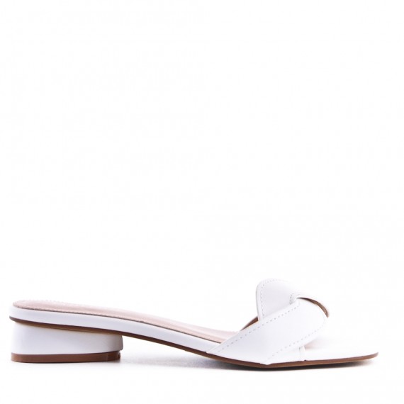 Flat sandals in faux leather for women