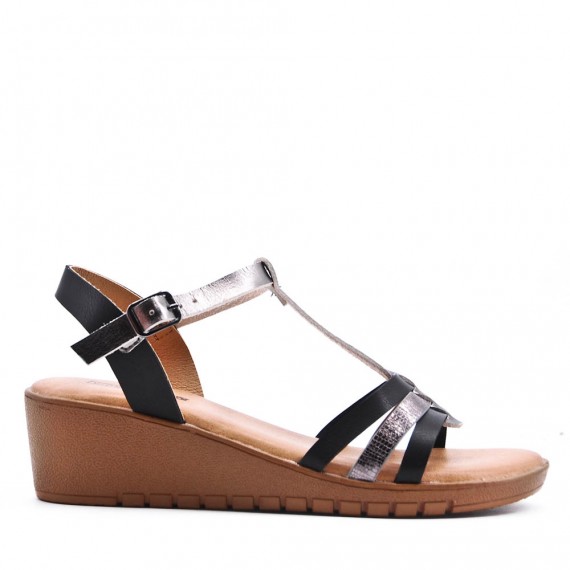 Faux leather heeled sandal