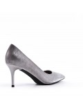 Women's faux leather heeled pumps