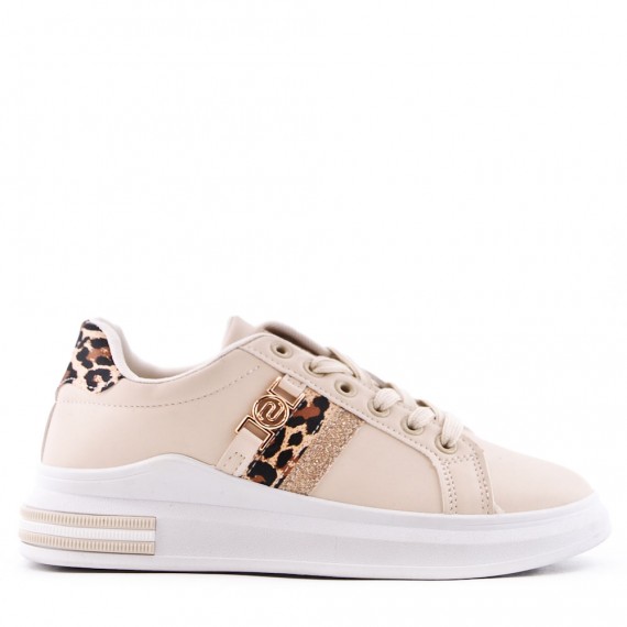 Women's faux leather lace up sneaker