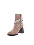 Ankle boot in a mix of materials for autumn and winter