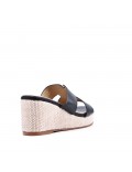 Mixed material wedge sandal