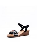 Women wedge sandal in faux leather 