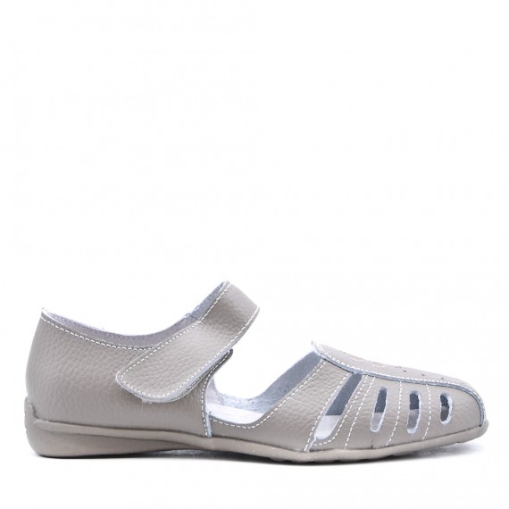 Comfort sandal in faux leather