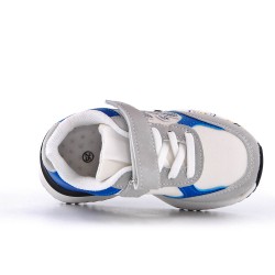 Kid's lace-up sneaker