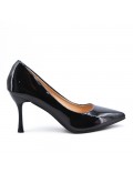 Leatherette pump with heels