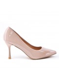 Leatherette pump with heels