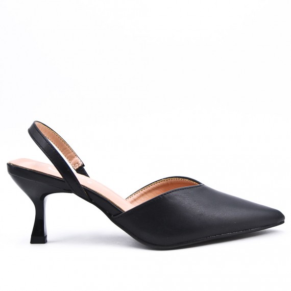 Leatherette pump with heels