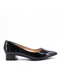 Leatherette pump with heels