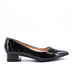 Leatherette pump with heels