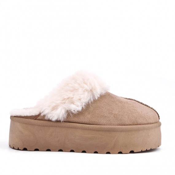 Women's faux fur slipper