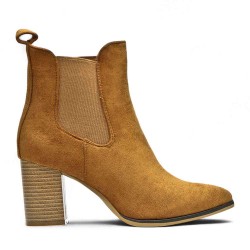 Ankle boot in faux suede