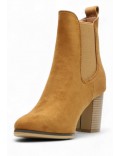 Ankle boot in faux suede