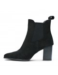 Ankle boot in faux suede