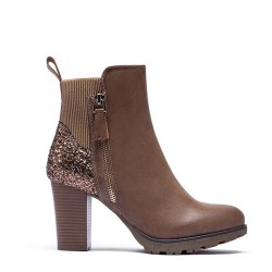 Faux leather ankle boot with zip closure