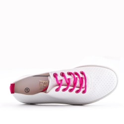 Sneaker with colored laces for women