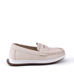 Child's moccasin in faux leather