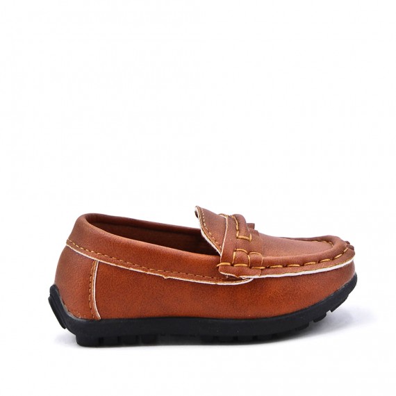 Child's moccasin in faux leather