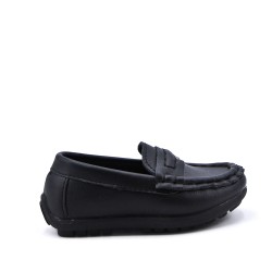 Child's moccasin in faux leather